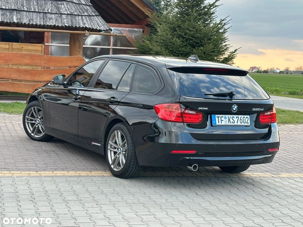 BMW Seria 3 320d - 17