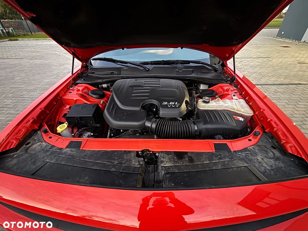 Dodge Challenger - 14