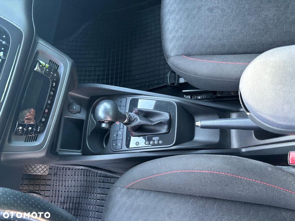 Seat Ibiza SC 1.4 TSI DSG FR - 17