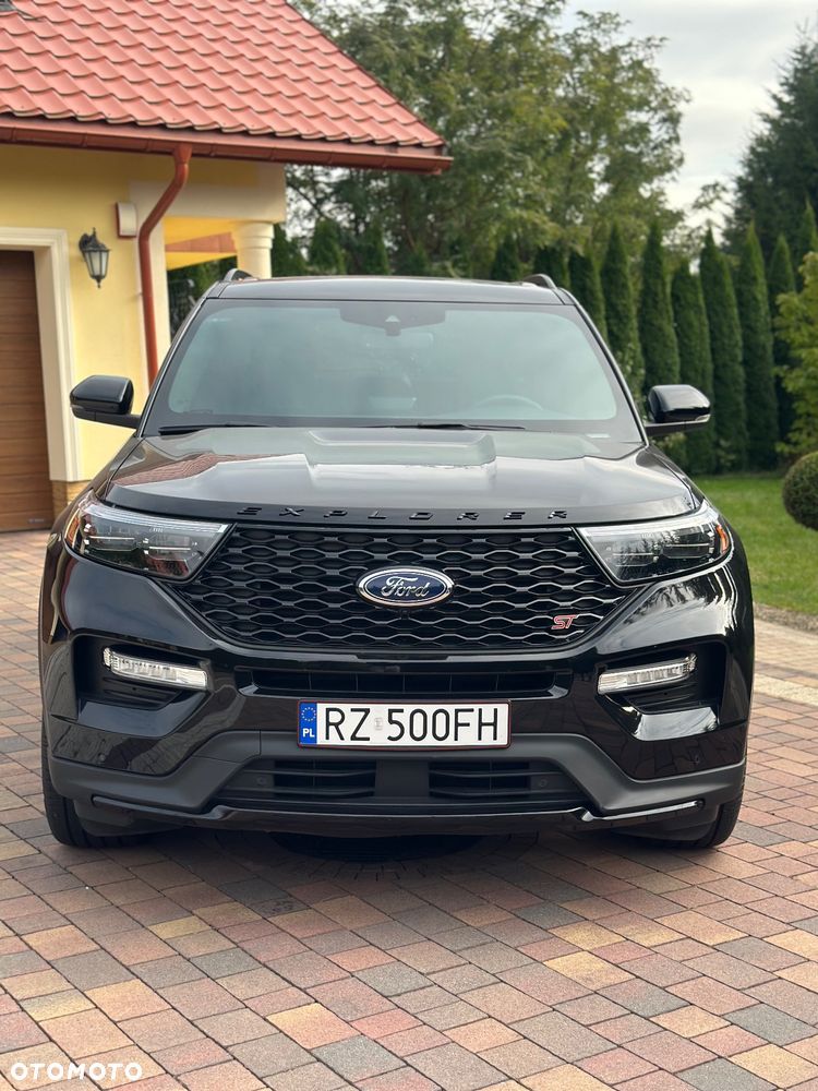 Ford Explorer - 3