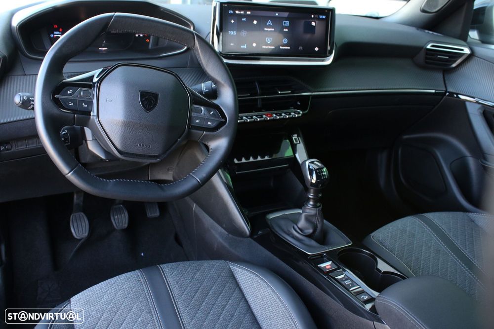 Peugeot 2008 1.2 PureTech Allure - 6