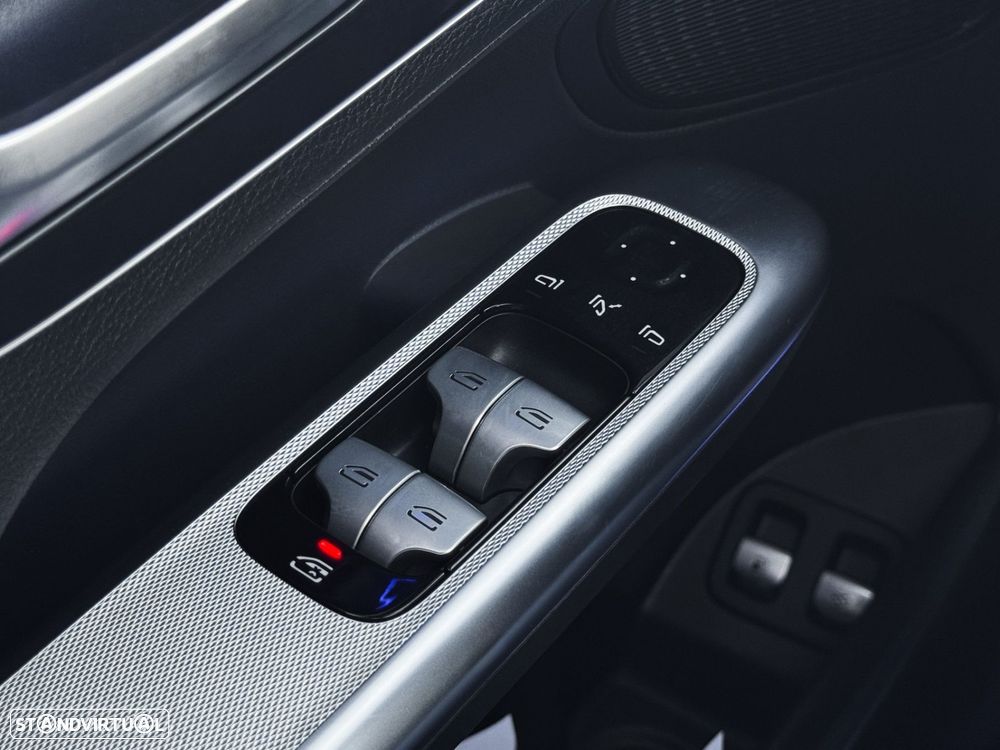 Mercedes-Benz GLC 300 - 26