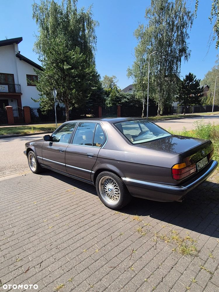 BMW Seria 7 730i - 16