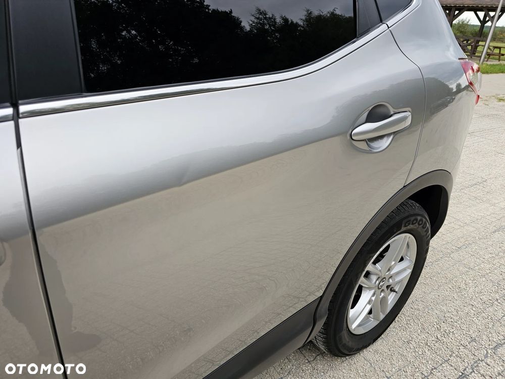 Nissan Qashqai 1.6 dCi Xtronic TEKNA+ - 23
