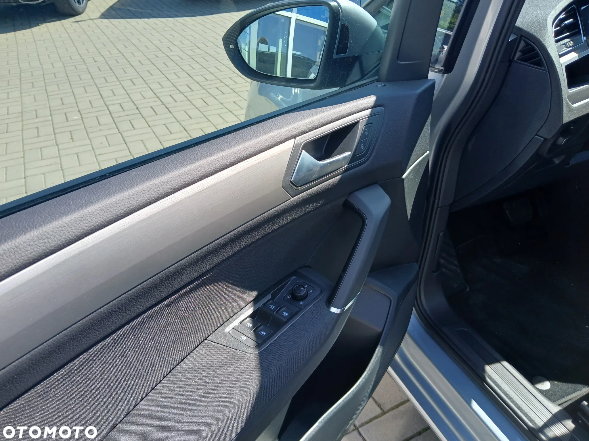 Volkswagen Touran 1.5 TSI EVO Comfortline Plus DSG - 13