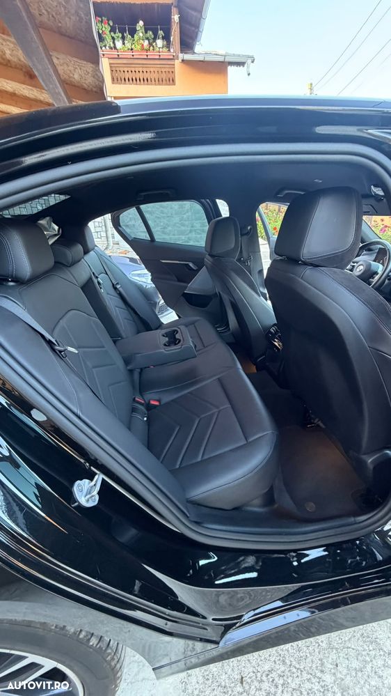 BMW Seria 5 520d AT MHEV - 12