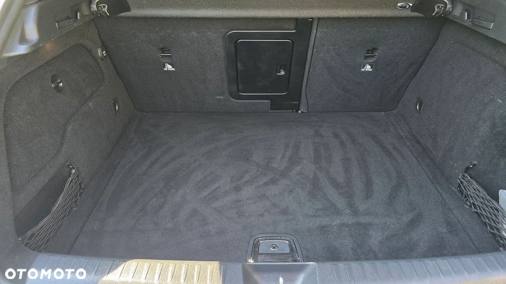 Mercedes-Benz GLA 200 7G-DCT AMG Line - 20