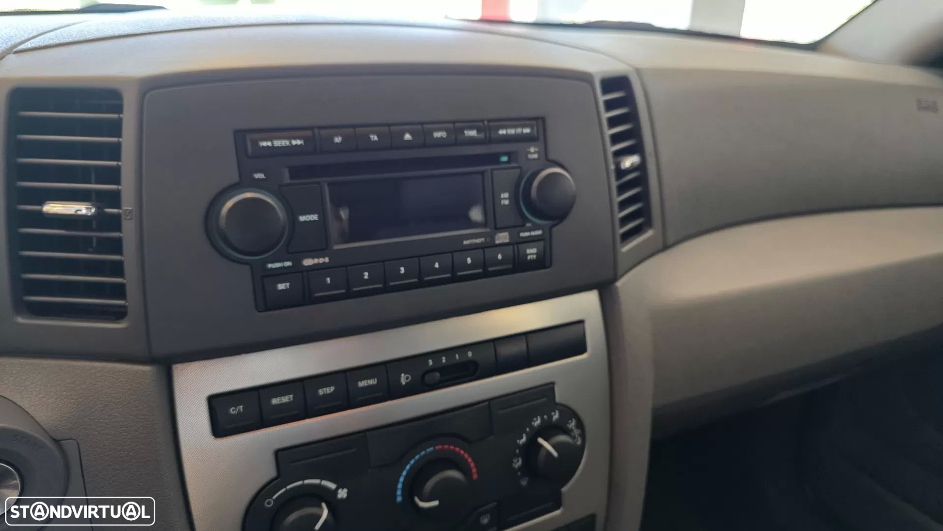 Jeep Grand Cherokee 3.0 CRD V6 Laredo - 34