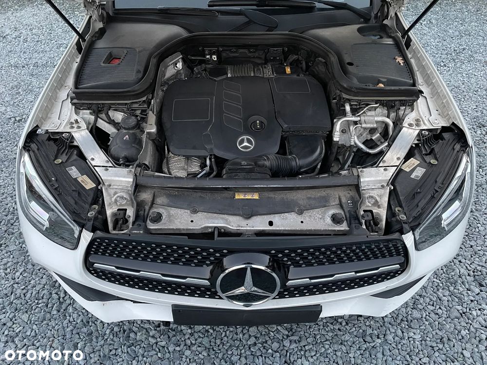 Mercedes-Benz GLC 220 d 4Matic 9G-TRONIC AMG Line - 11