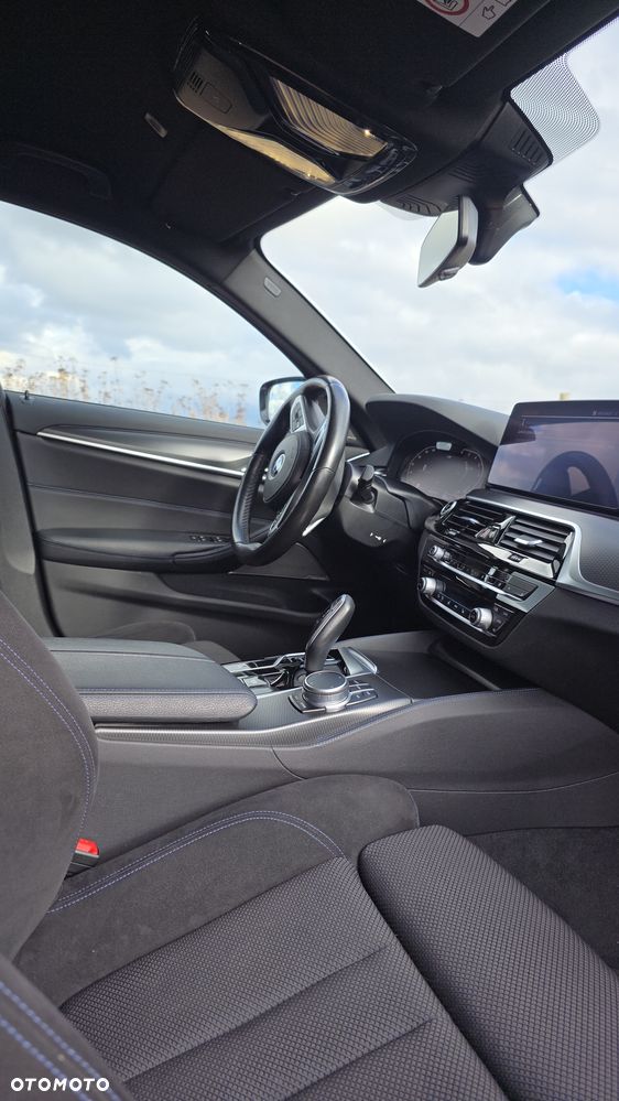 BMW Seria 5 520d xDrive mHEV M Sport sport - 26