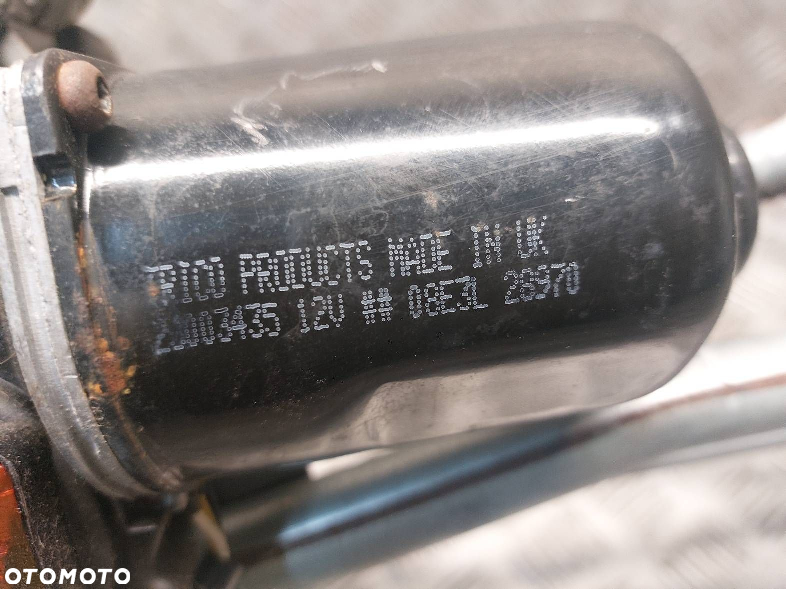 MECHANIZM WYCIERACZEK + SILNICZEK PRZÓD OPEL MERIVA A 93390344 - 6