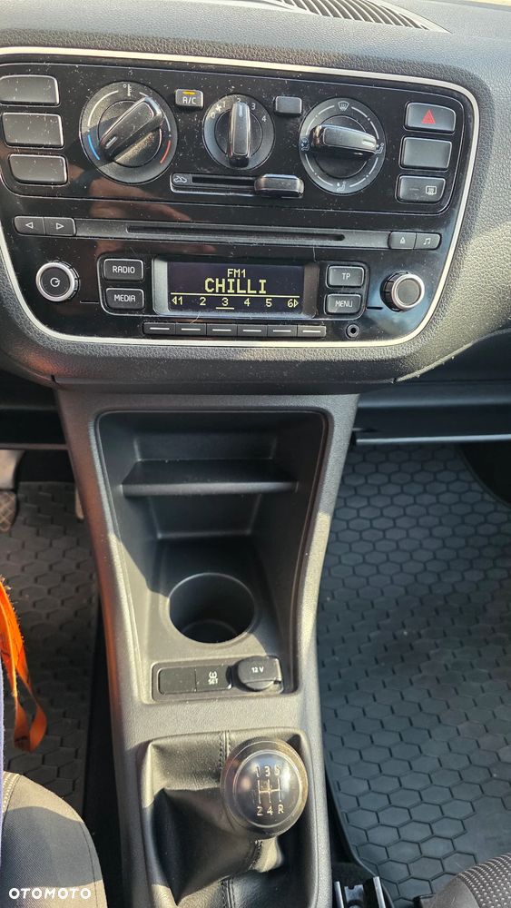 Volkswagen up! 1.0 move - 13