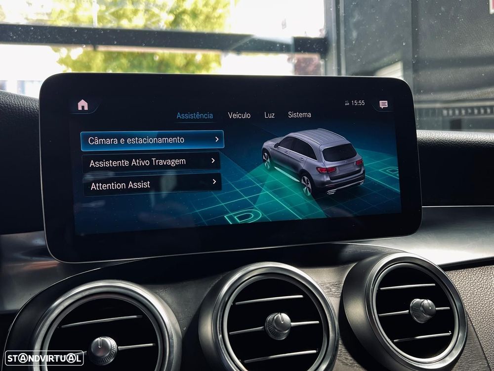 Mercedes-Benz GLC 220 d 4Matic 9G-TRONIC AMG Line Plus - 25