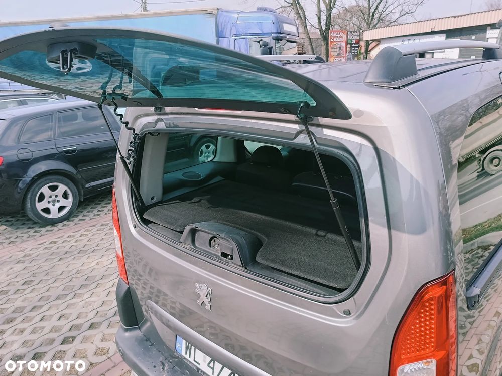 Peugeot Partner 110 Tendance mit Familien-Paket - 19