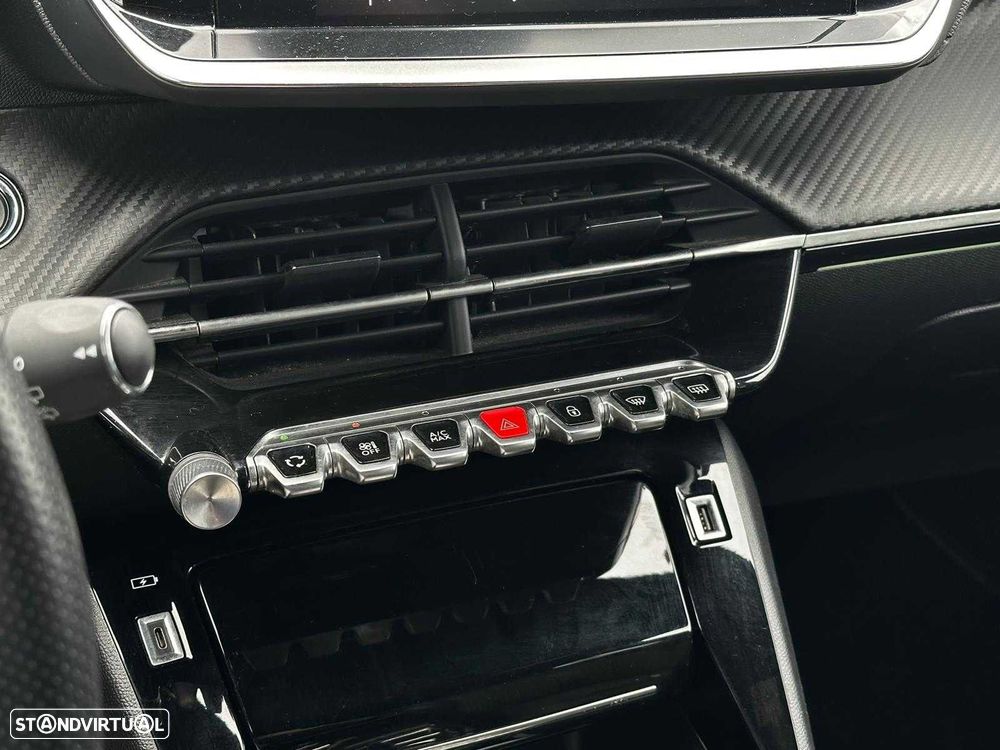 Peugeot 208 1.2 PureTech GT EAT8 - 15