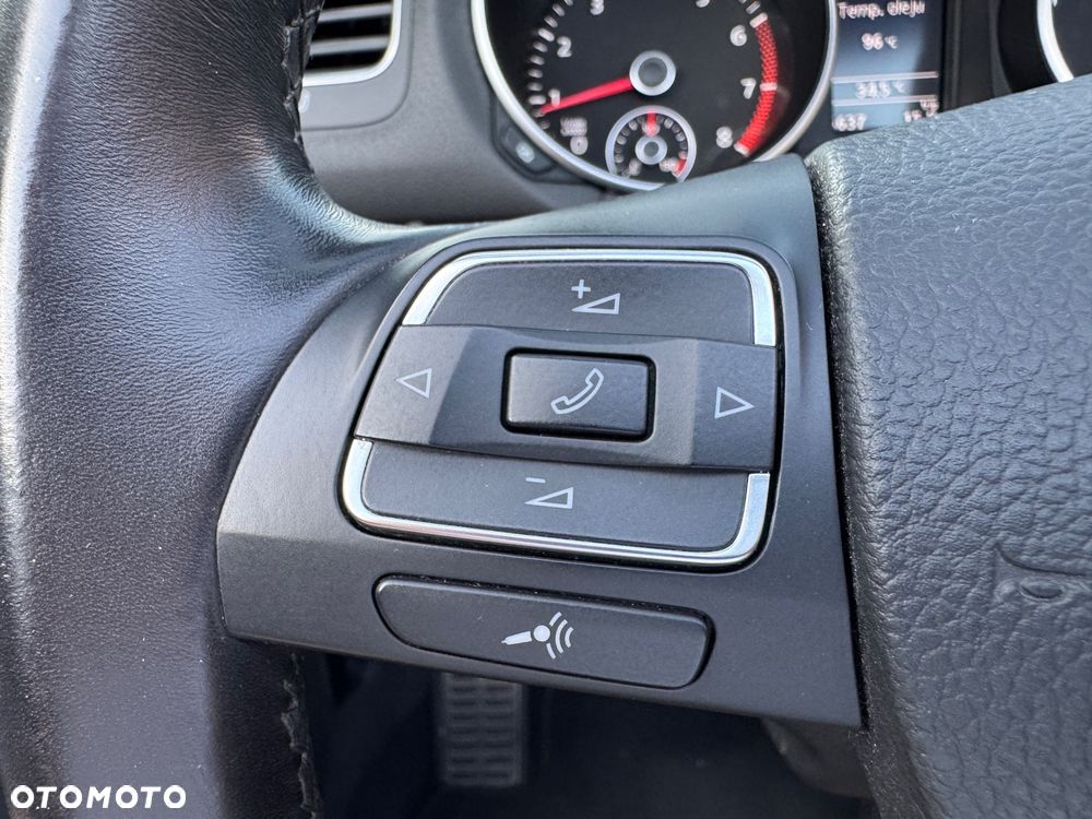 Volkswagen Golf - 29