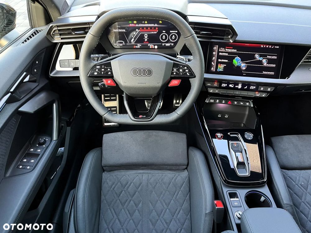 Audi RS3 Sportback - 17