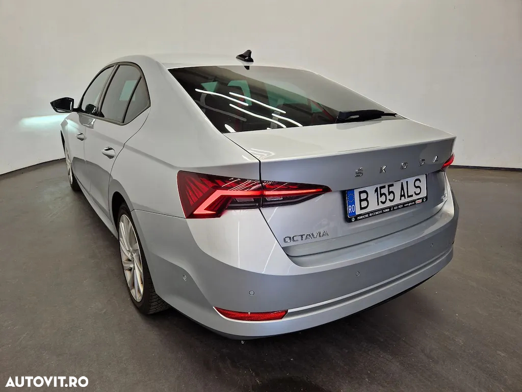 Skoda Octavia 2.0 TDI DSG 4X4 Style - 3