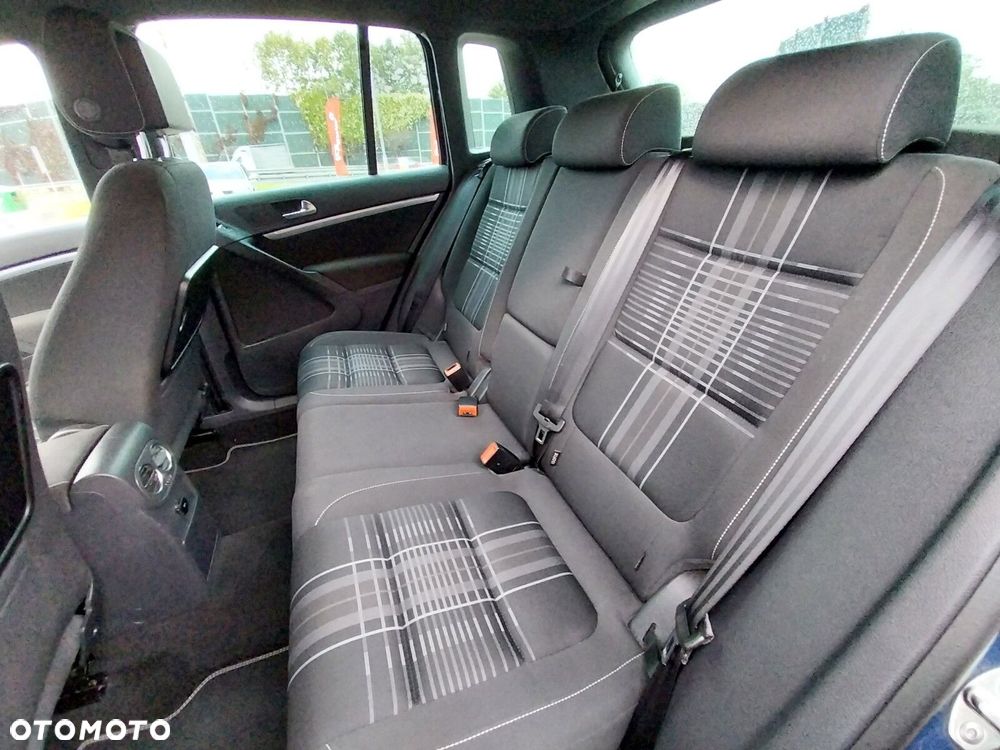 Volkswagen Tiguan - 9