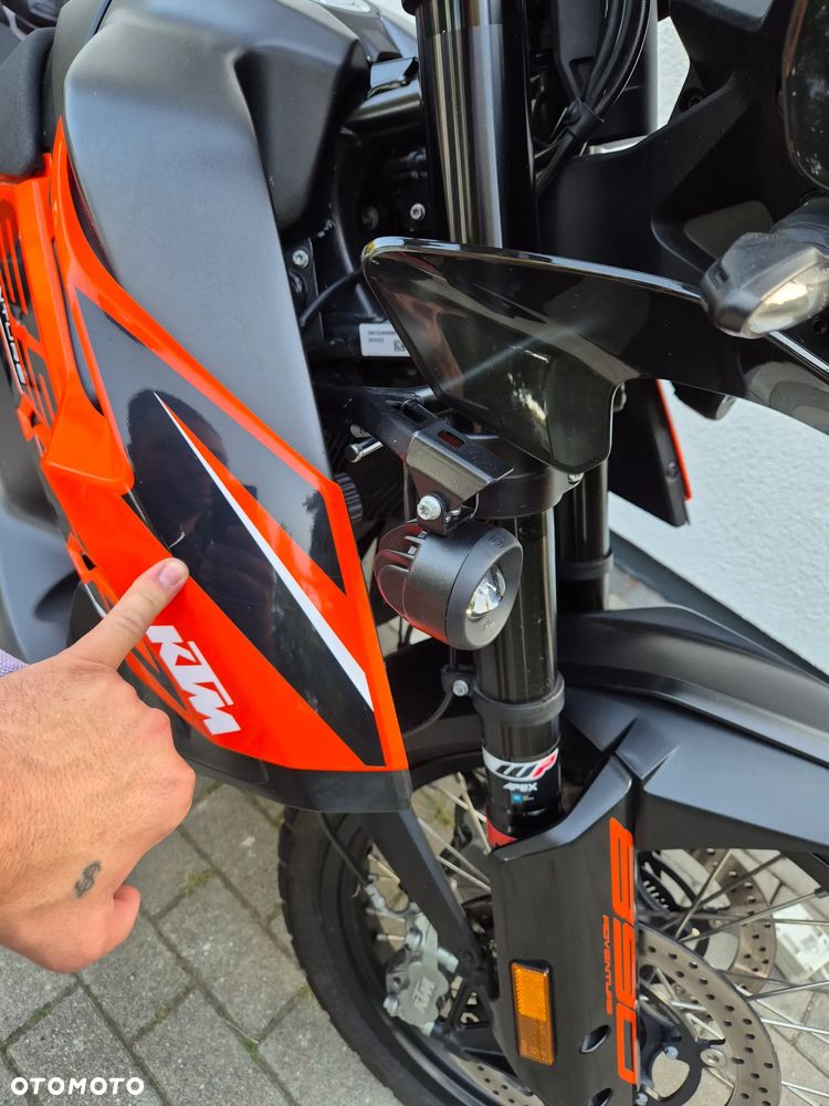 KTM Adventure 890 - 30