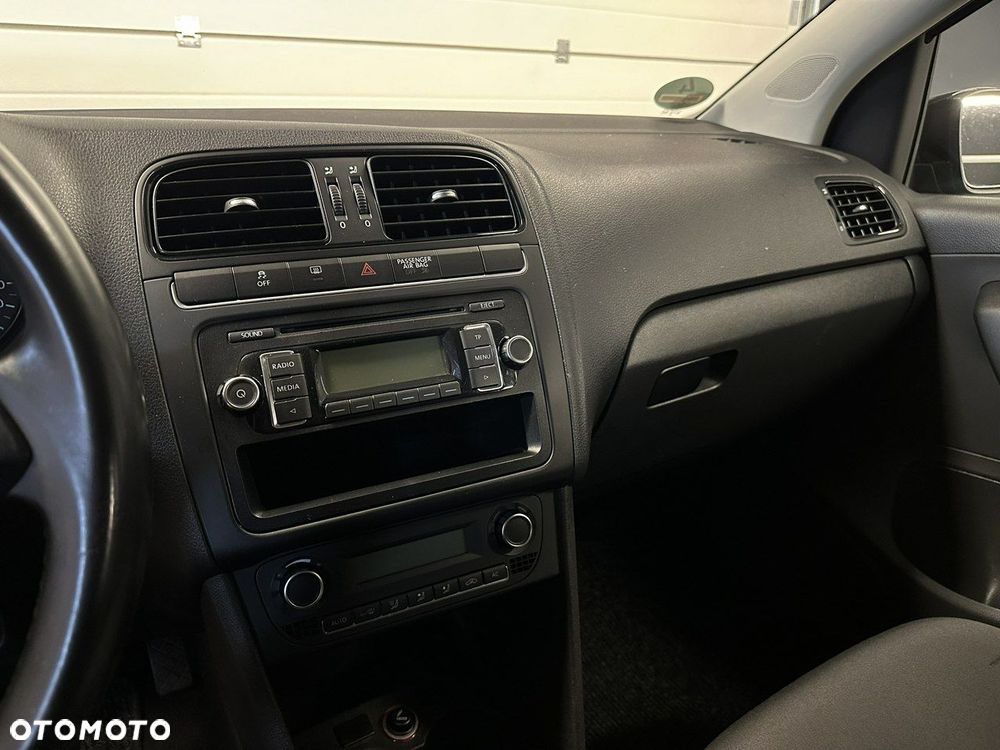 Volkswagen Polo - 11