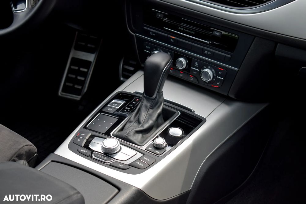 Audi A6 Avant 2.0 TDI Ultra DPF S tronic - 25