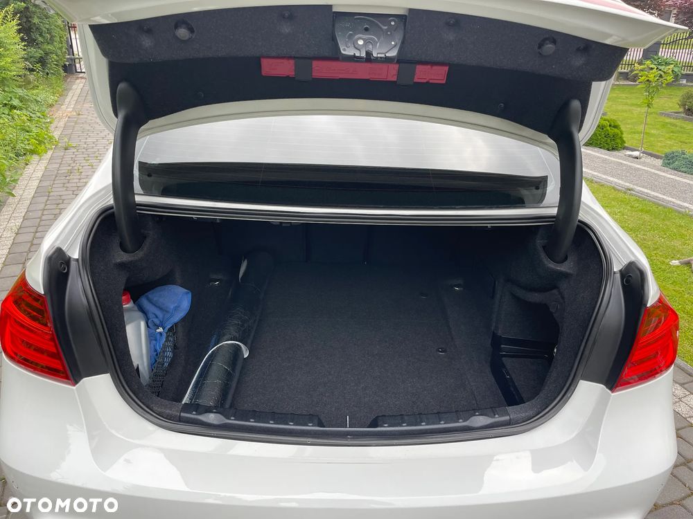 BMW Seria 3 - 23