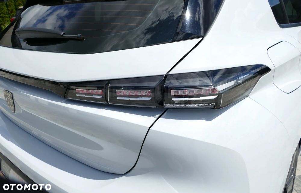 Peugeot 308 PureTech 130 Allure - 17