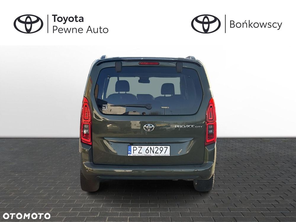 Toyota Proace City Verso 1.5 D-4D Family - 11