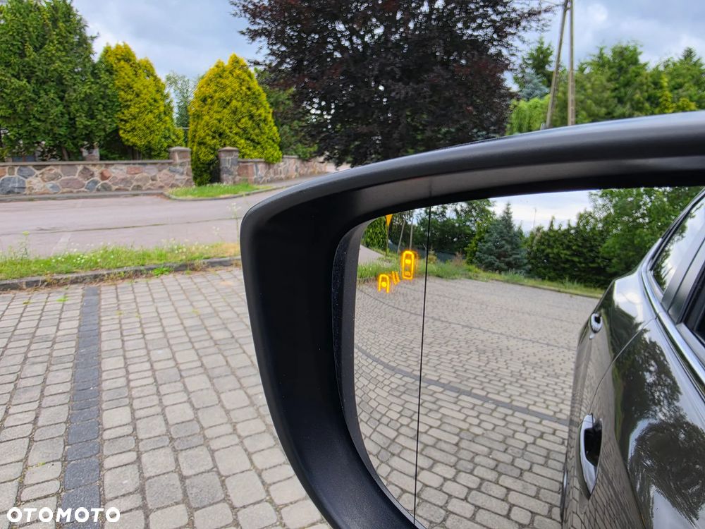 Mazda 3 SKYACTIV-G 120 Automatik Exclusive-Line - 22