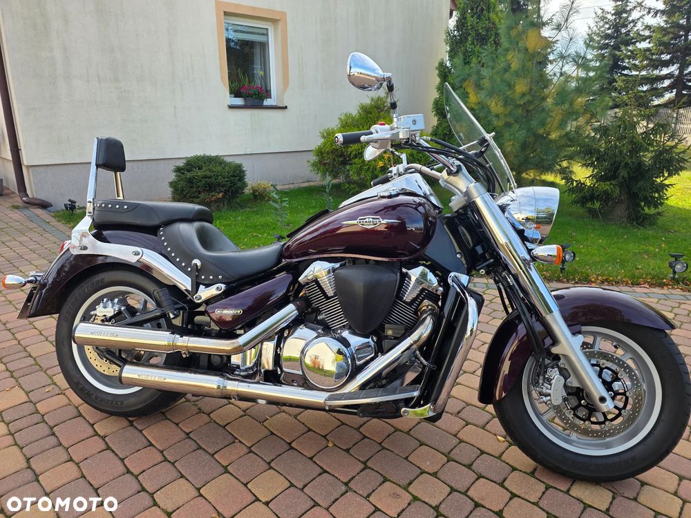 Suzuki Intruder - 34