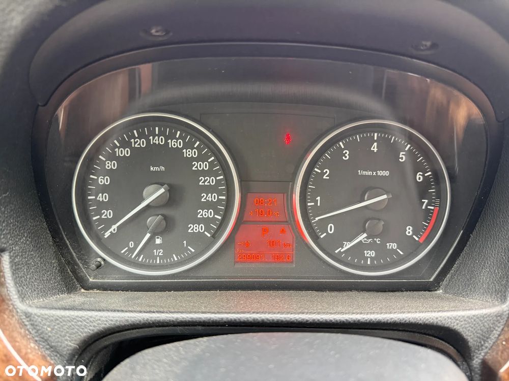 BMW Seria 3 325i Edition Exclusive - 19