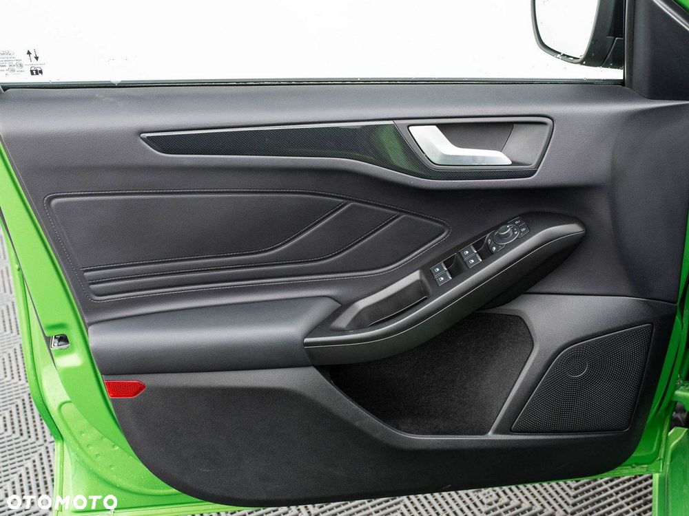 Ford Focus 2.3 EcoBoost ST X - 11