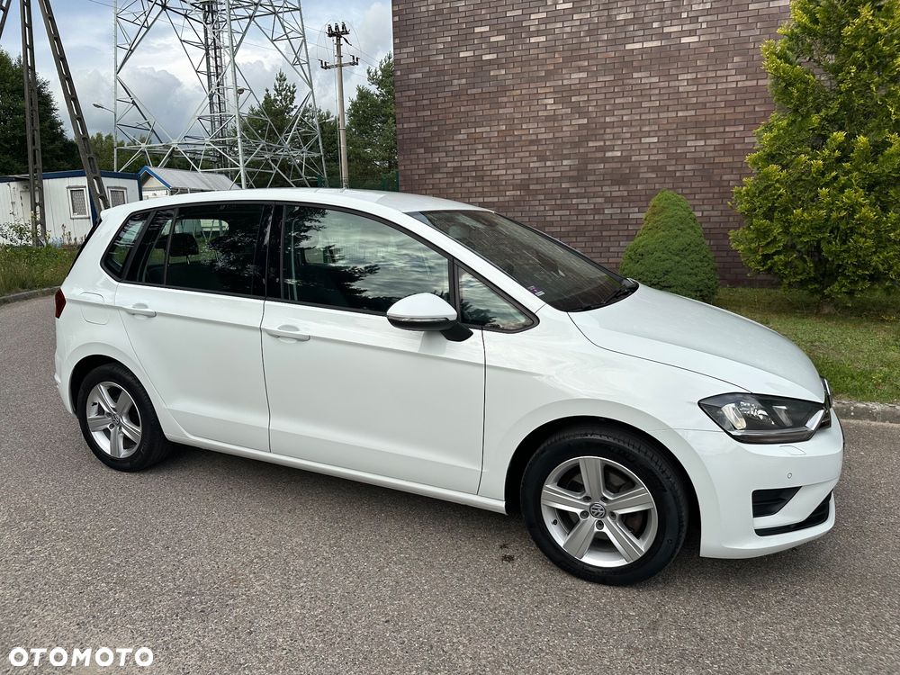 Volkswagen Golf - 6
