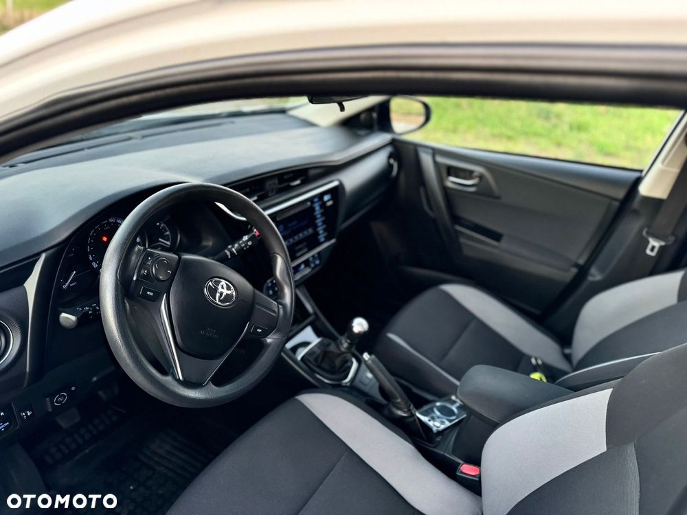 Toyota Auris 1.33 VVT-i Comfort - 5