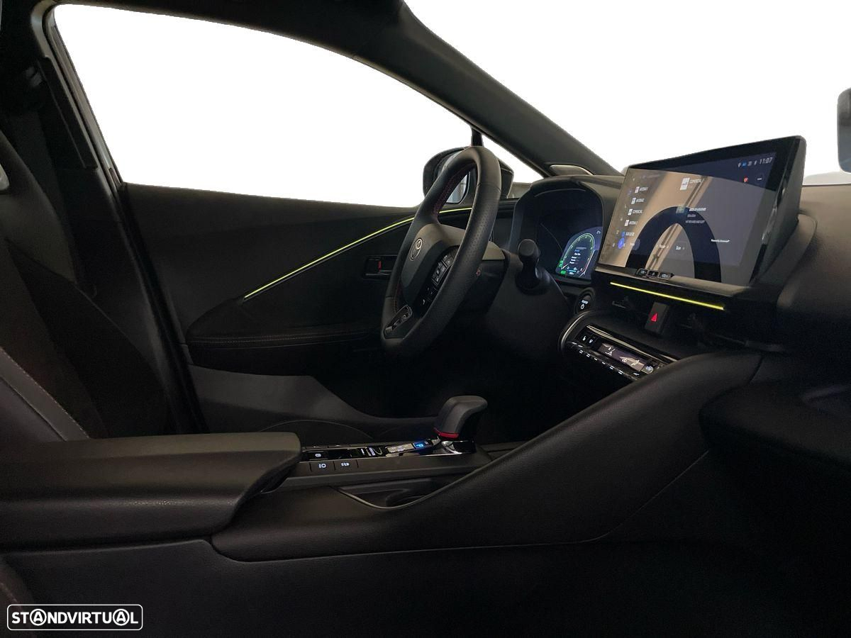 Toyota C-HR - 6