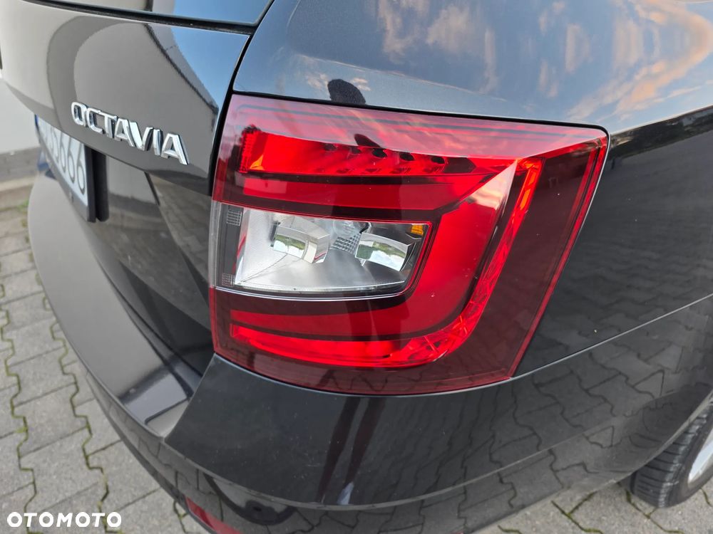 Skoda Octavia 1.6 TDI DSG Premium Edition - 12