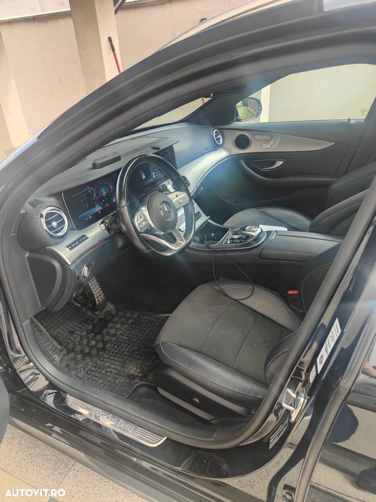 Mercedes-Benz E - 10