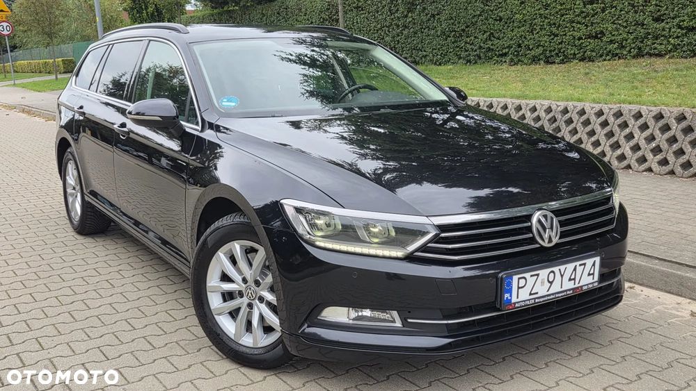 Volkswagen Passat - 1