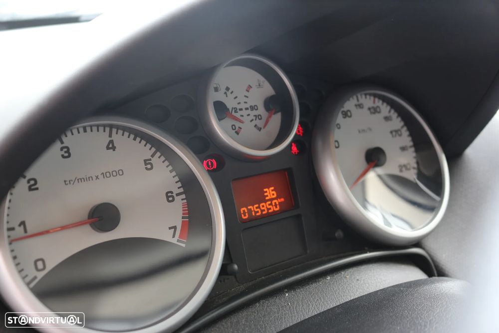 Peugeot 207 1.4 16V Trendy - 15