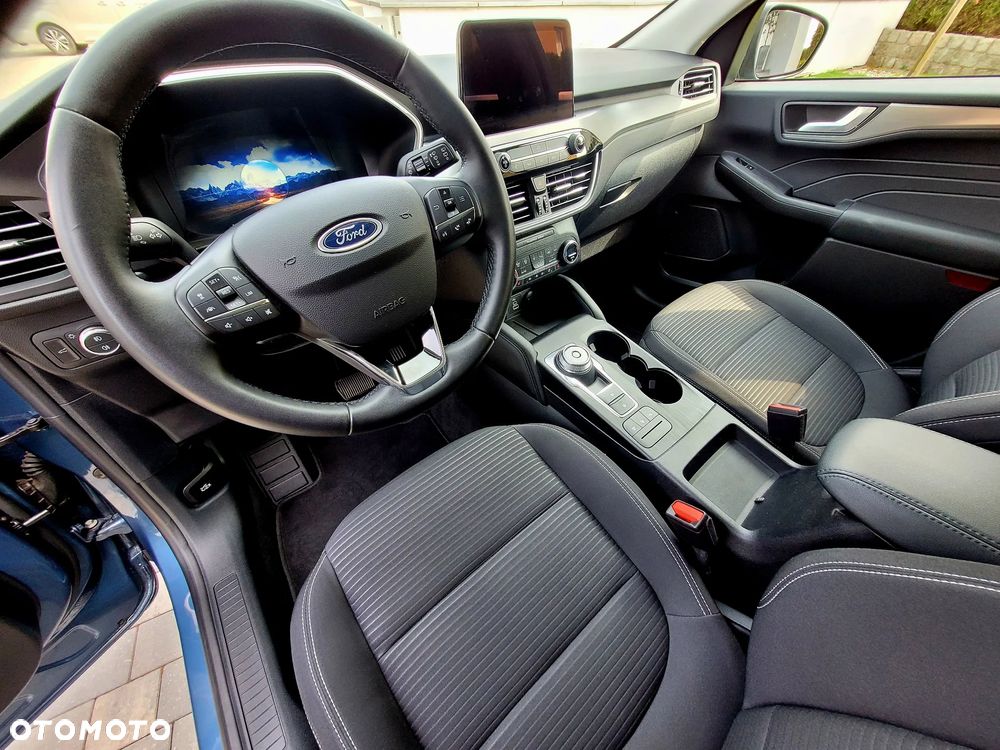 Ford Kuga - 17