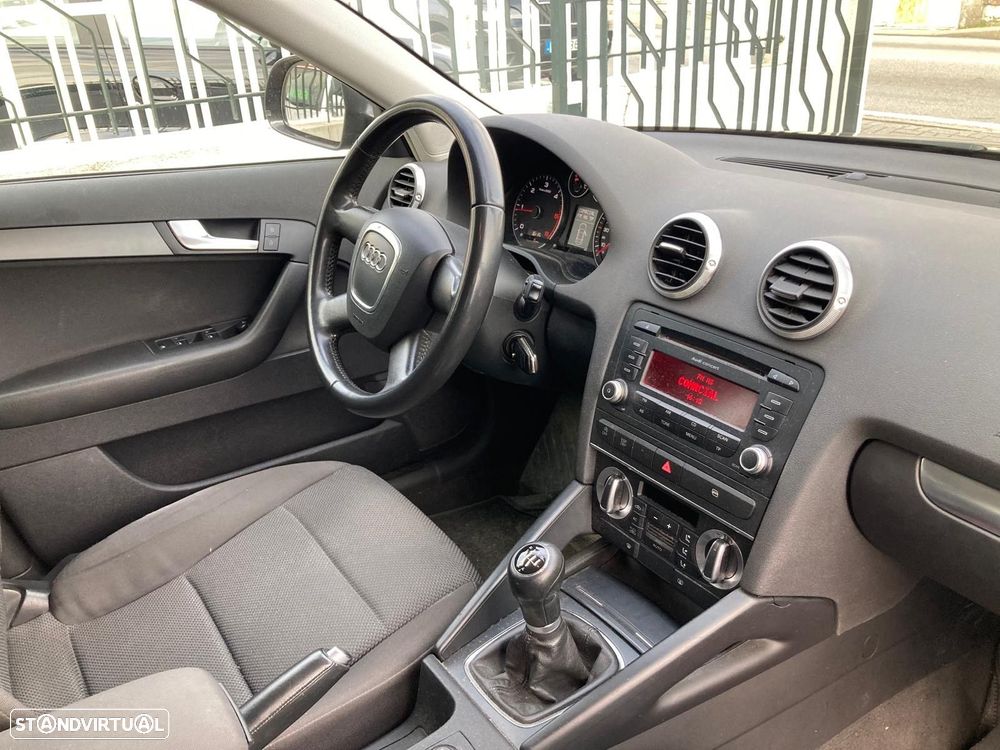 Audi A3 Sportback 1.6 TDI Attraction - 17