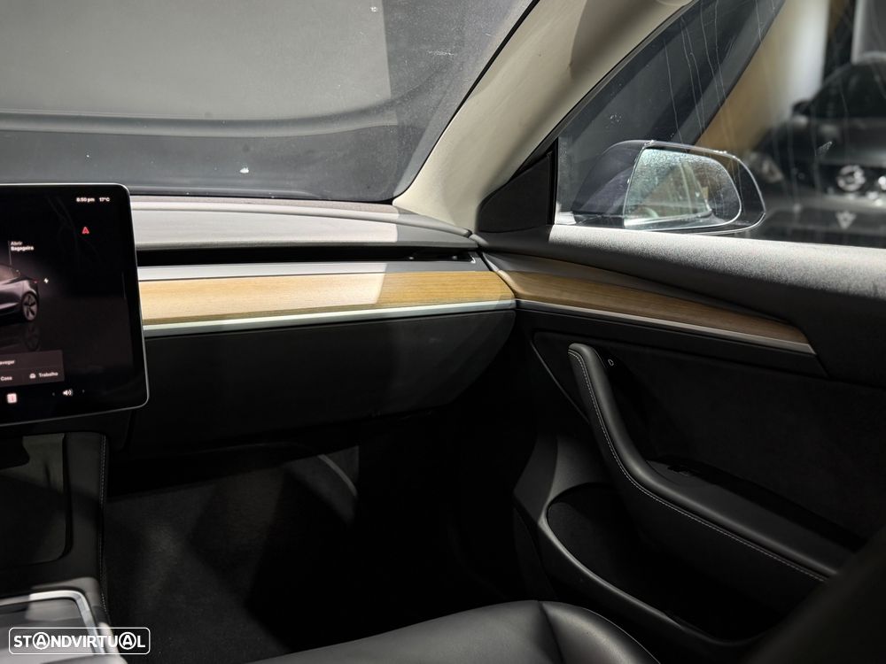 Tesla Model 3 Long-Range Dual Motor AWD - 41