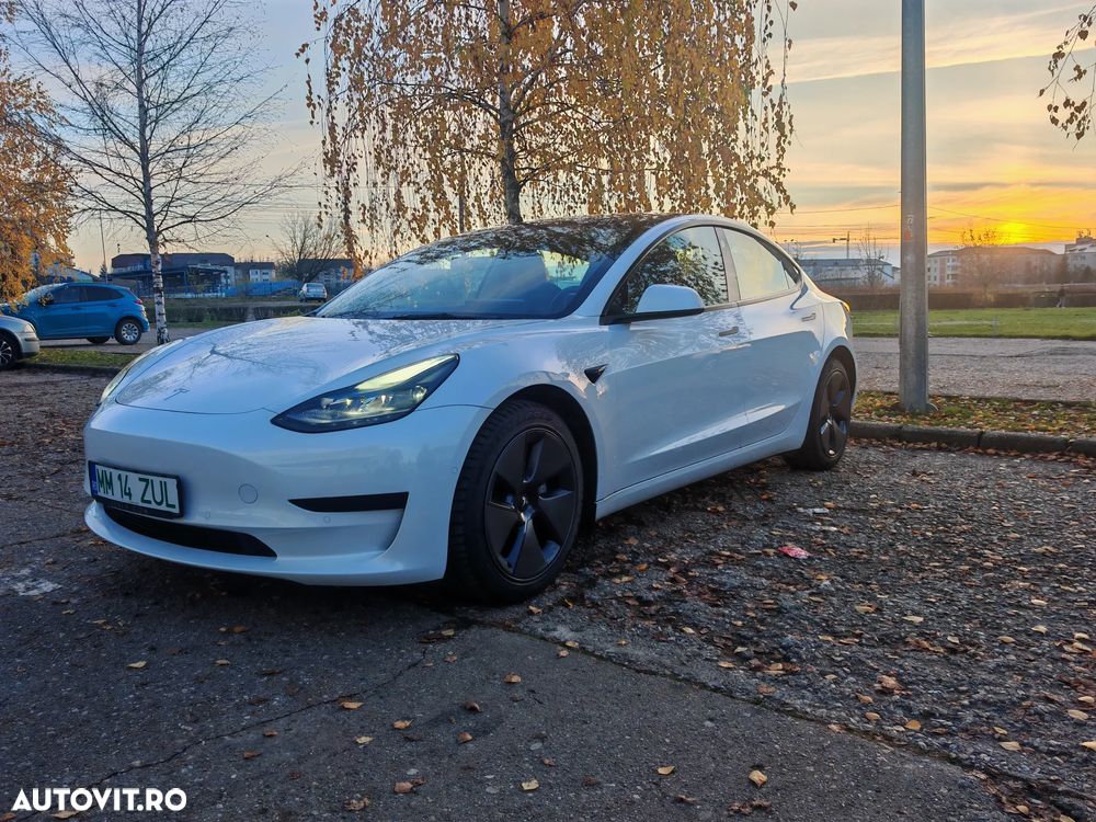 Tesla Model 3 Standard - 1