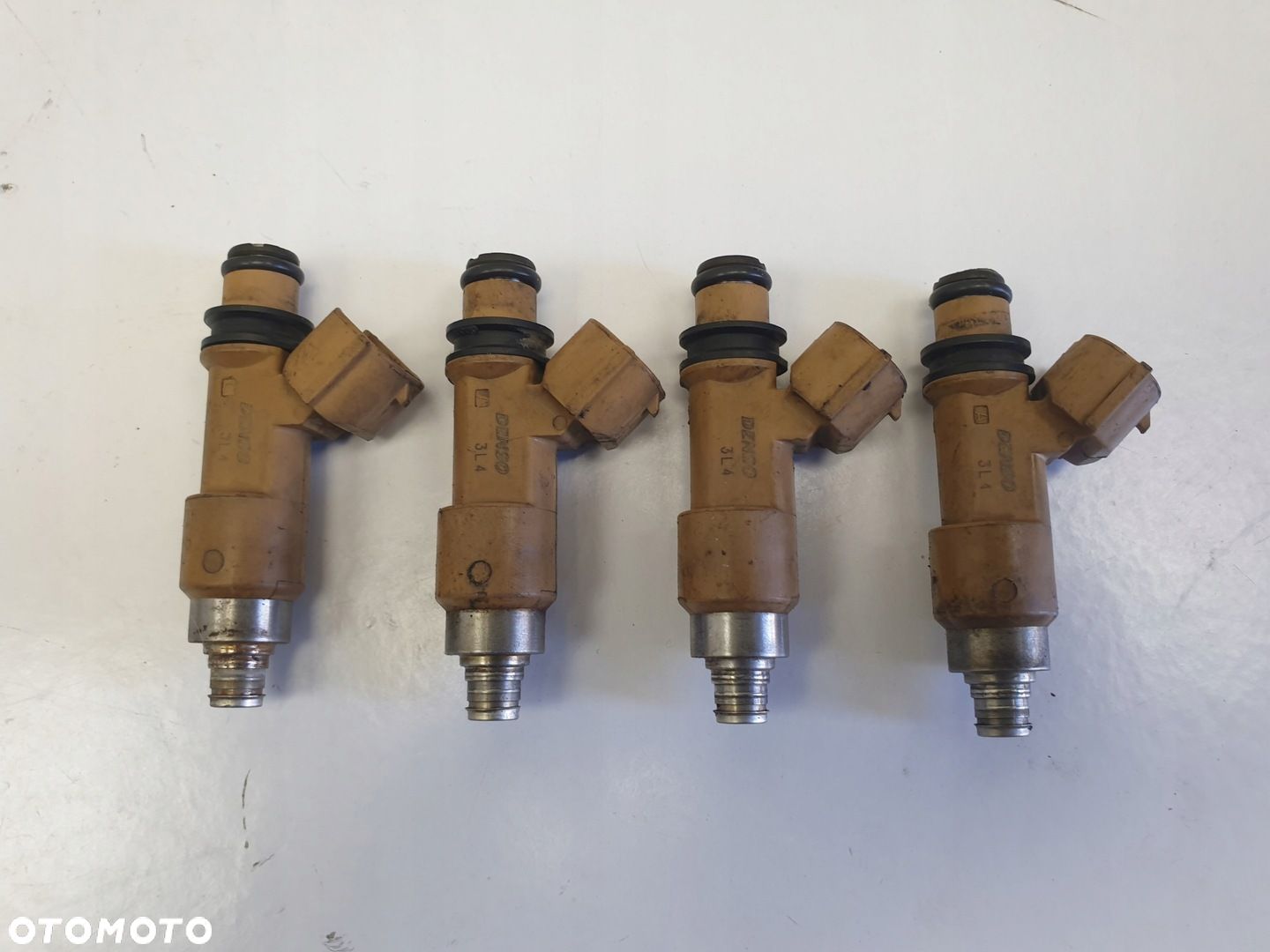 Suzuki Liana 1.6 16V WTRYSKIWACZ 009033211 - 1
