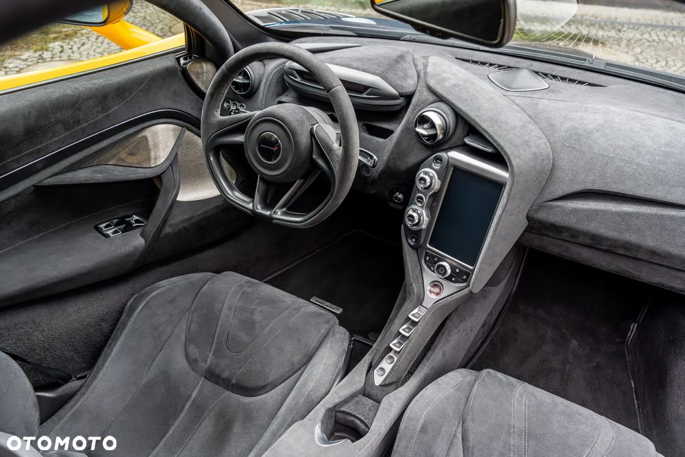 McLaren 720S Coupe Luxury - 36