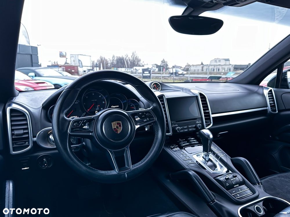 Porsche Cayenne - 11