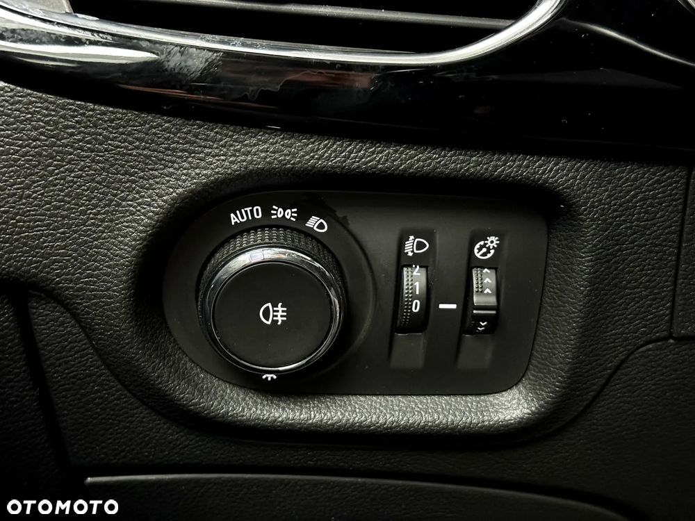 Opel Astra 1.2 T Elegance S&S - 17