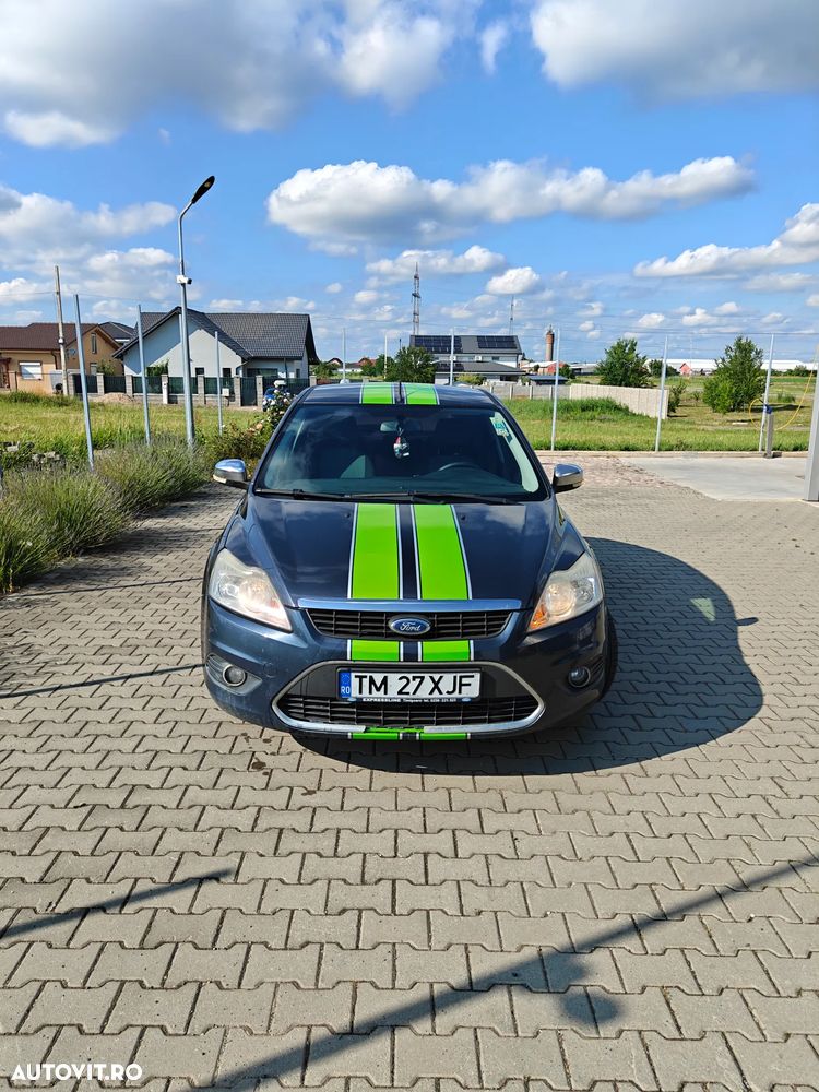 Ford Focus 1.6 Ambiente - 1