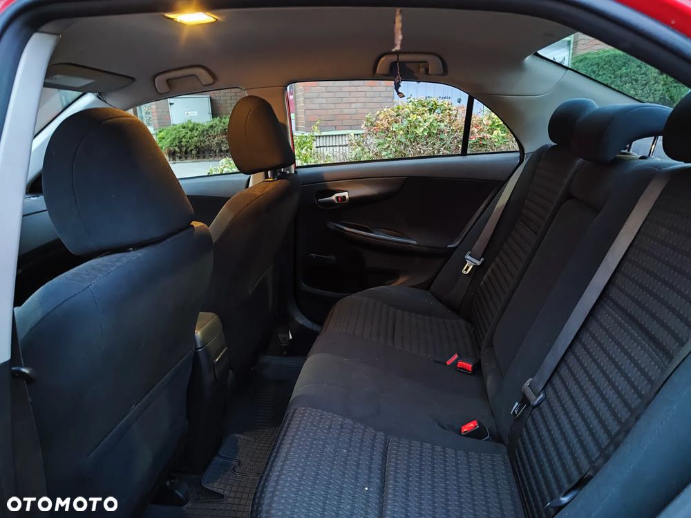 Toyota Corolla 1.6 VVT-i Terra - 25